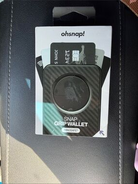 Snap Snap Grip Wallet MagSafe Carbon Fiber Black